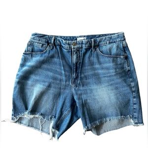 Good American Women’s Cutoff Shorts